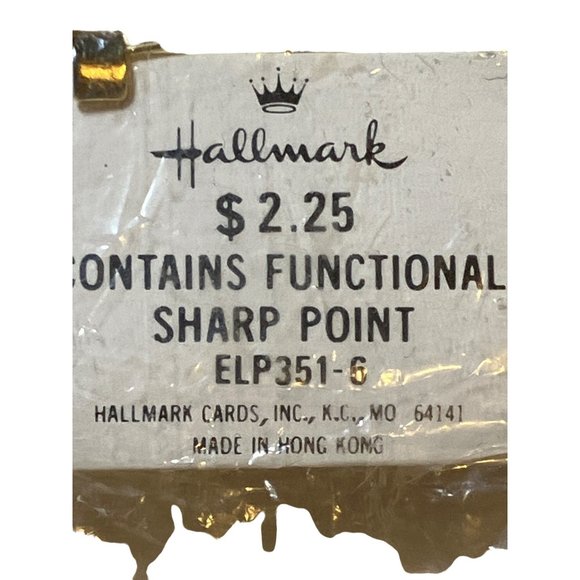 Hallmark Cards Egg Carton of Easter Eggs Plastic Pin 1981 - Picture 6 of 8